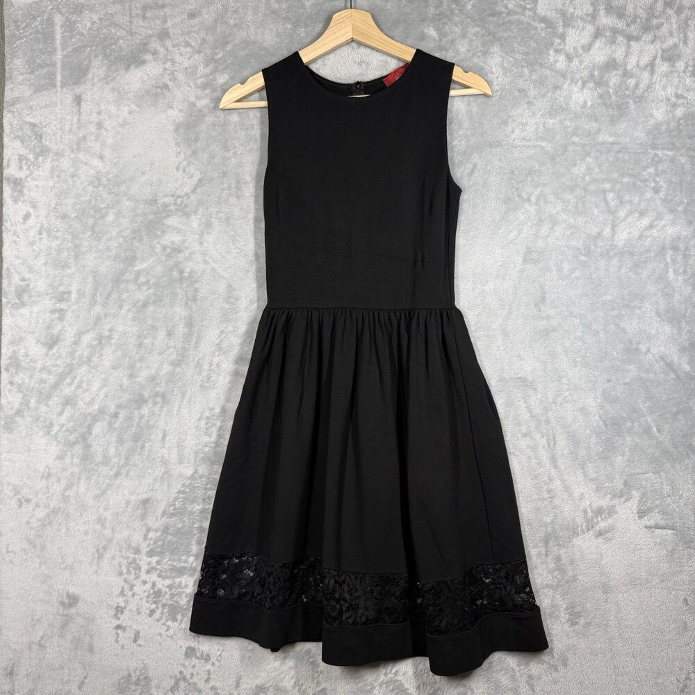 RED by Saks Fifth Avenue Black Lace Fit & Flare Dress Womens M Romantic Cocktail